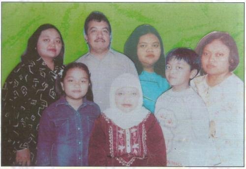 023 Achmad Djoenaedi, (Alm) keluarga
