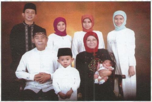 030 Ade Soeryadi keluarga