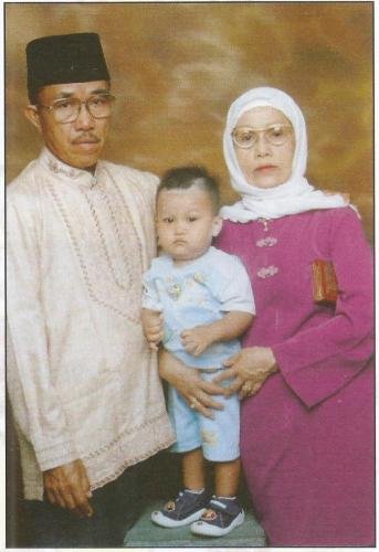 075 Azwir N. keluarga