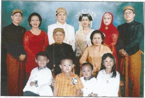 413 Soemardi keluarga