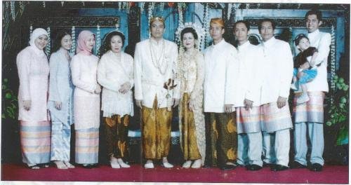 425 Soewandi Bisri (alm) keluarga