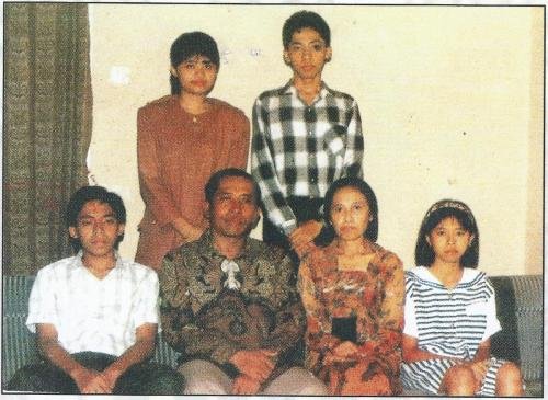 438 Sudiyo Gondowardoyo keluarga