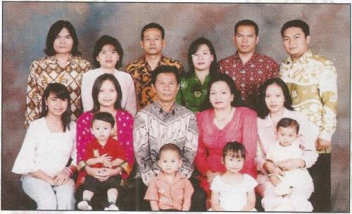492 Tono Soediono keluarga
