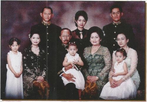 515 Widodo Soeparto keluarga